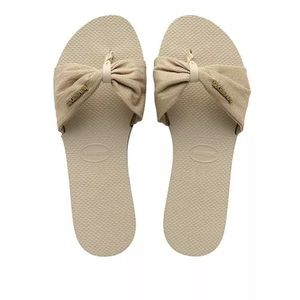 Havaianas beige sandals